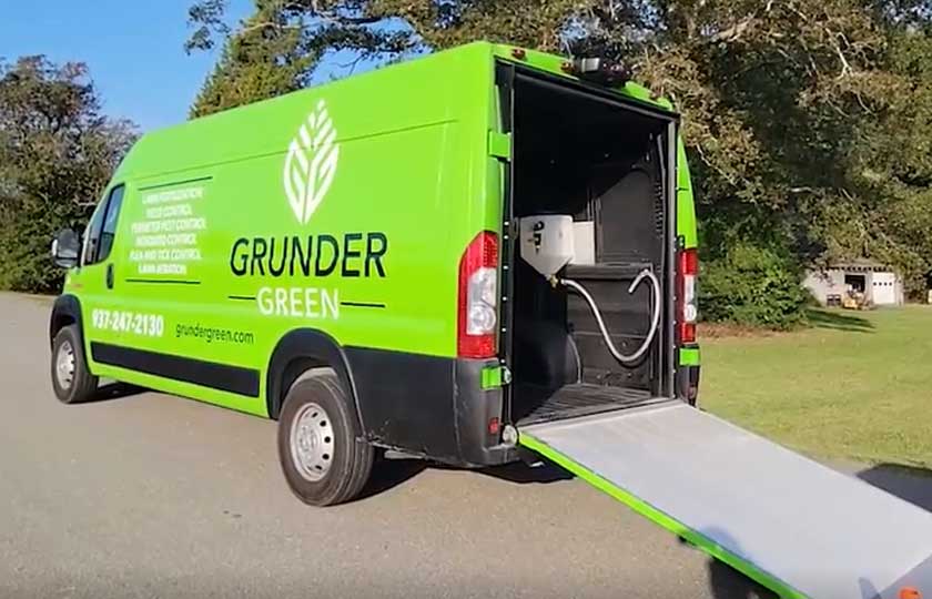 Reddick shows off New Custom Lawn Care Vehicle